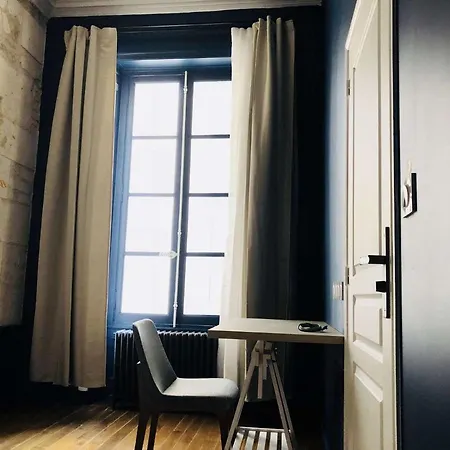 Meubles De L'Arsenal Coeur De Ville ! Angouleme Room photo