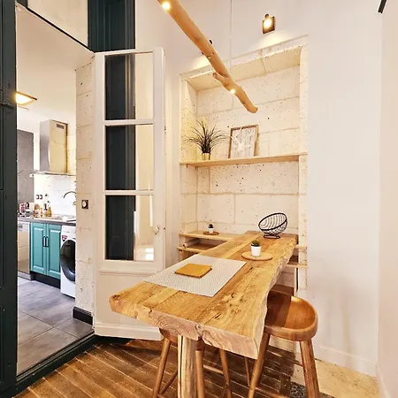 Meubles De L'Arsenal Coeur De Ville ! Angouleme Room photo