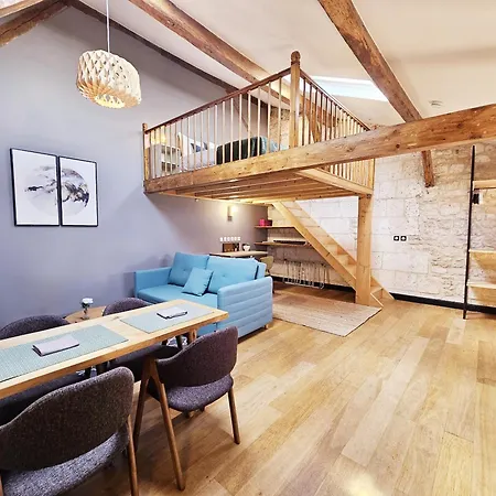 Meubles De L'Arsenal Coeur De Ville ! Angouleme Room photo