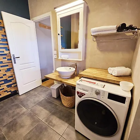 Meubles De L'Arsenal Coeur De Ville ! Angouleme Room photo