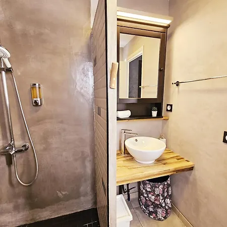 Meubles De L'Arsenal Coeur De Ville ! Angouleme Room photo