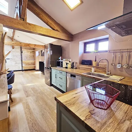 Meubles De L'Arsenal Coeur De Ville ! Angouleme Room photo
