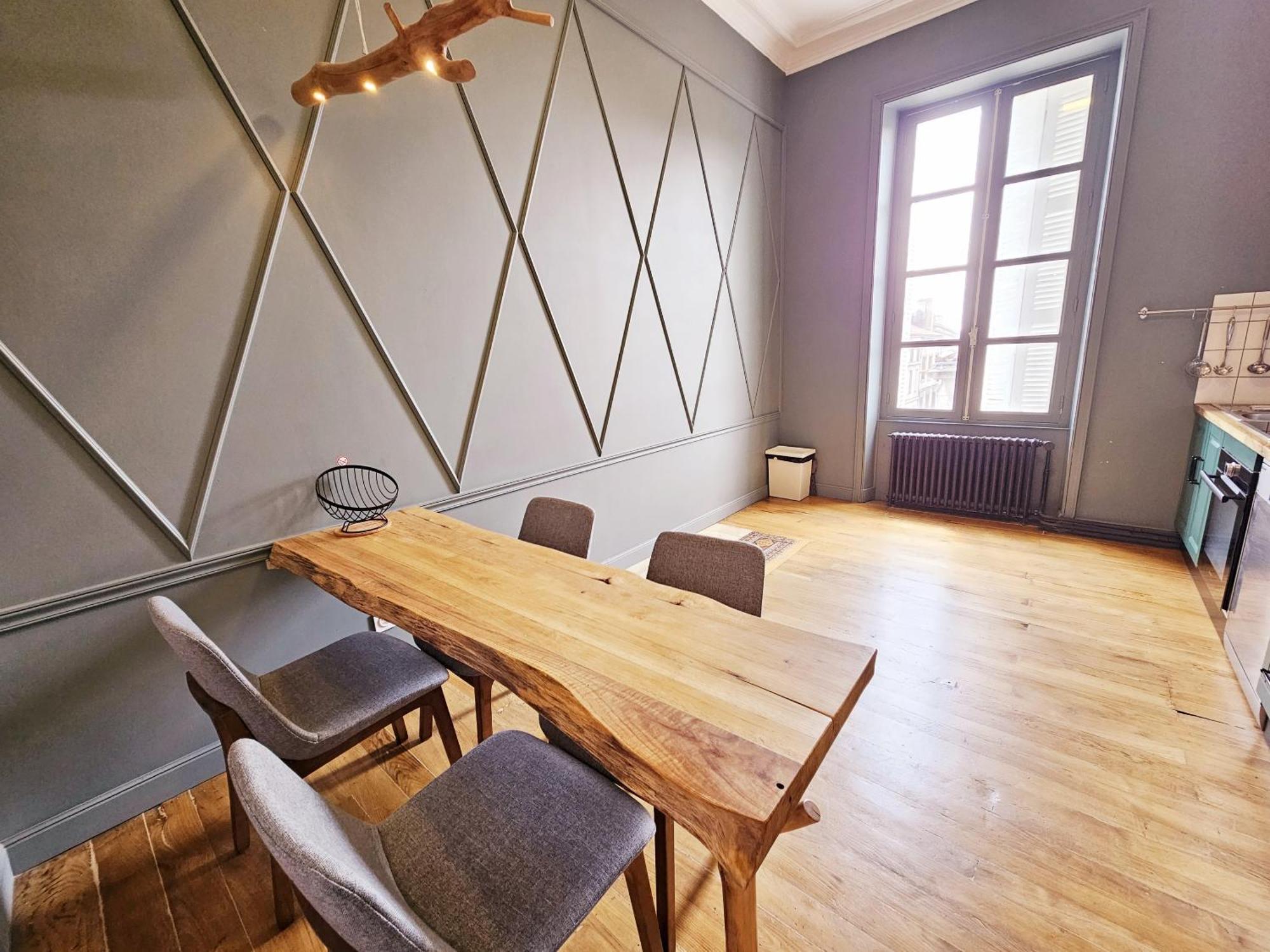 Meubles De L'arsenal Coeur De ! Apartment *