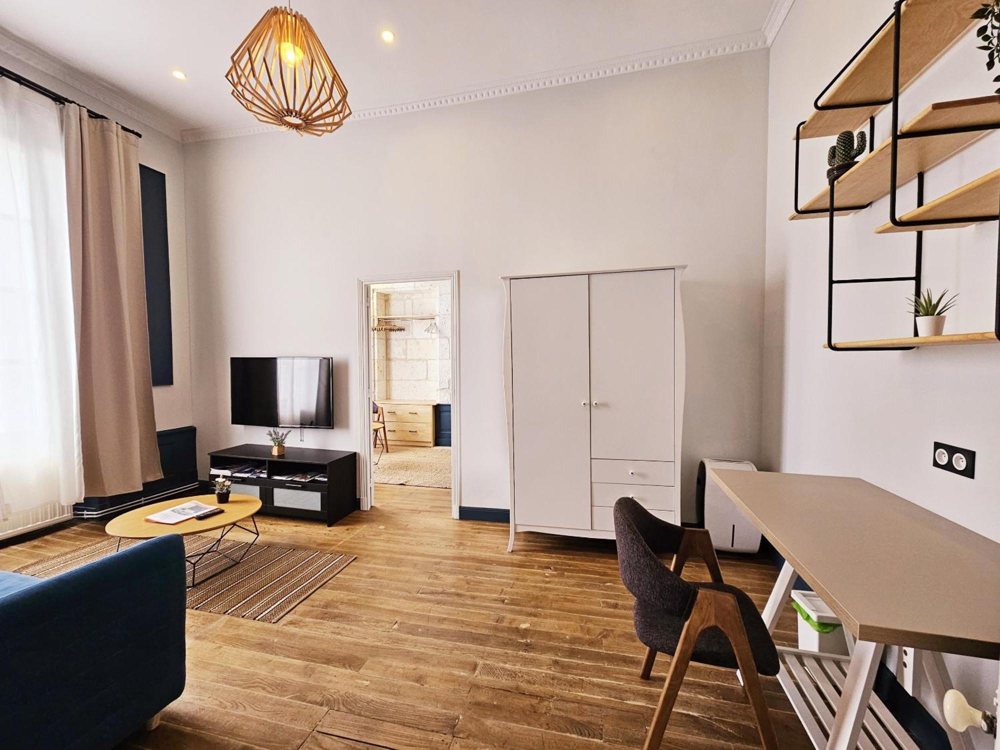 Apartment Meubles De L'arsenal Coeur De !