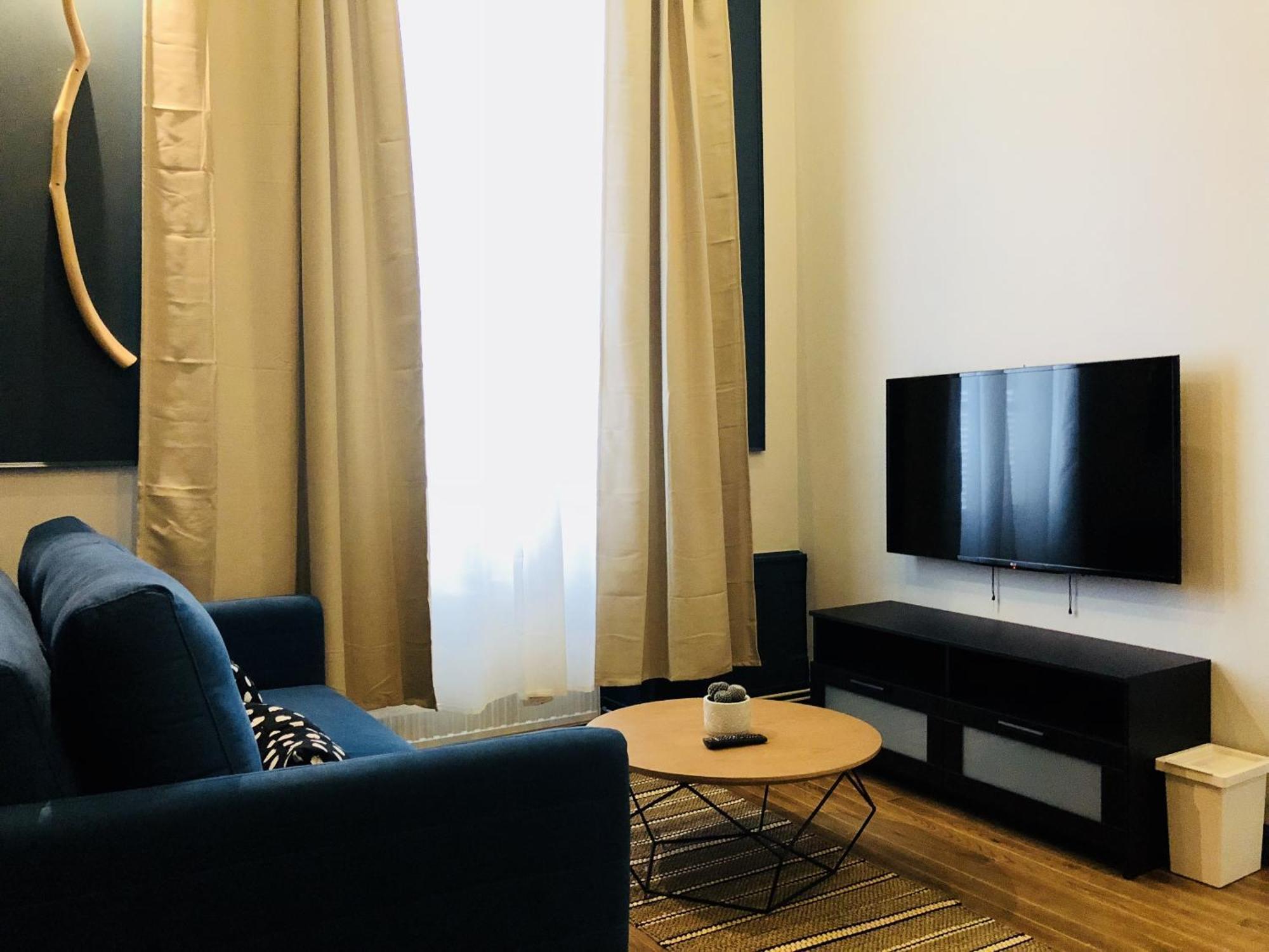 Apartment Meubles De L'arsenal Coeur De ! *